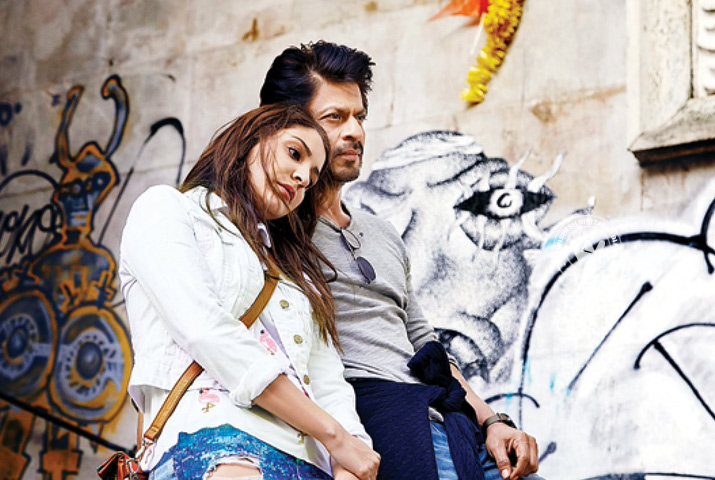 /media/k2/galleries/63064/Jab-Harry-Met-Sejal-09
