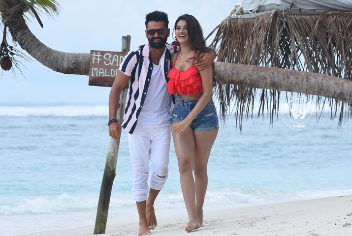 /media/k2/galleries/71862/iSmart-Shankar-08