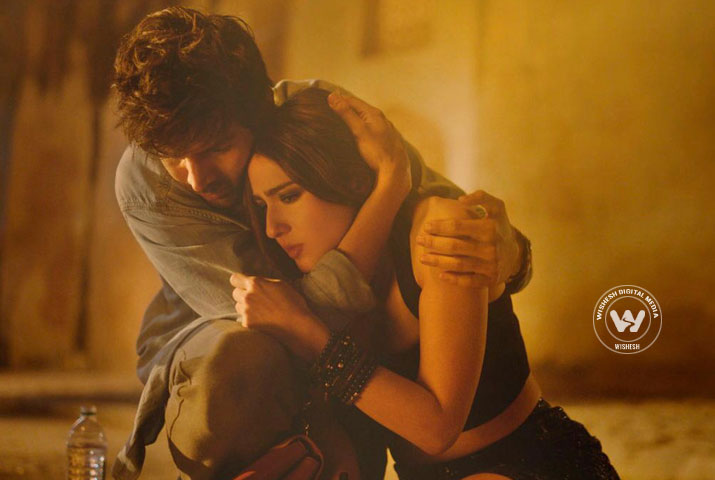 /media/k2/galleries/73450/Love-Aaj-Kal-02