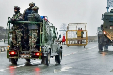 4 Army Personnel Martyred in Encounter With Terrorists In Jammu and Kashmir