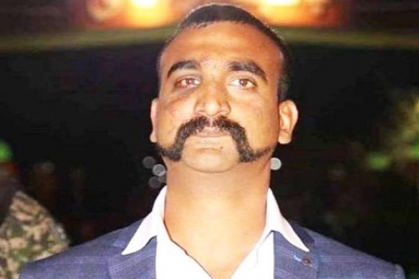 A Saloon in Bengaluru Is Offering &lsquo;Abhinandan&rsquo; Gunslinger Mustache Style for Free