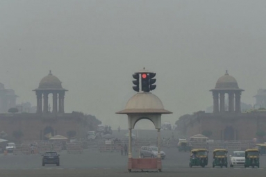 Delhi Chokes As Air Pollution Levels Strike A Three Year High