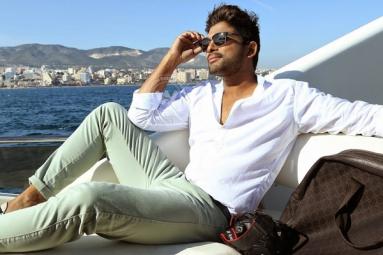 Allu Arjun Signs a Multistarrer