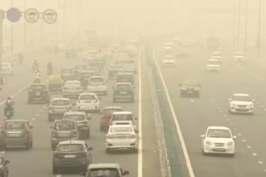 New Delhi&#039;s air quality turns Severe