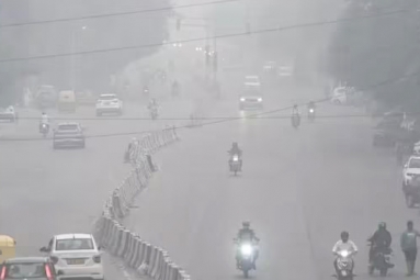 Delhi's air quality Worsens: AQI nears Very Poor Category Delhi's air quality Worsens: AQI nears Very Poor Category