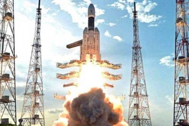 India&#039;s Heaviest Rocket Lifts off with Communication Satellite GSAT-29