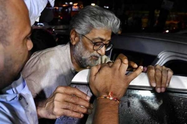 SC Extends House Arrest of Right Activists till Sept. 7