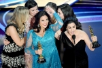period. end of sentence watch, period end of sentence documentary online, indian based documentary period end of sentence wins oscar for best documentary short subject, Guneet monga