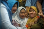 on board, on board, indonesia s lion air flight with 189 on board crashes into sea, Airasia