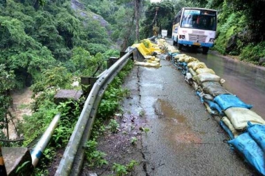 Kerala: Rail, Road Services Partially Recovered Kerala: Rail, Road Services Partially Recovered