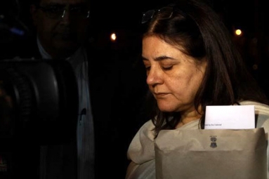 Maneka Gandhi Issued Notice for &lsquo;No Vote, No Work&rsquo; remark to Muslim Voters