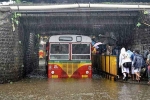 2005 floods, 2005 floods, mumbikars reminisce 2005 floods due to heavy rainfall, Building collapse