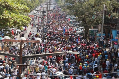 Myanmar cuts wireless internet services amid protests