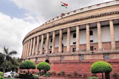Opposition blocks parliament in the issue of demonetisation