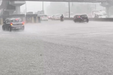 Rain Red Alert in Mumbai as Monsoon arrives Early