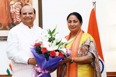 Rekha Gupta takes Oath as the new Delhi Chief Minister