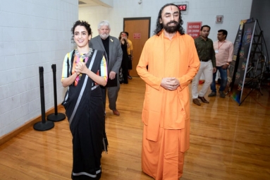 In Pictures: Dangal Star Sanya Malhotra Attends a Yoga Festival in Dallas with Swami Mukundananda