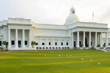 Scientists at IIT Roorkee Claims to Generate Electricity From River Surface