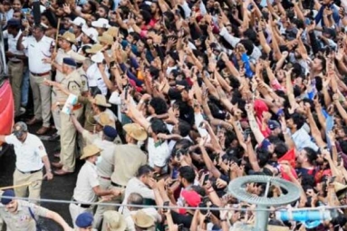 Eleven Dead in a Stampedes outside Bengaluru Stadium