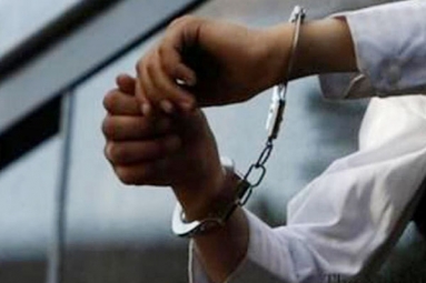 UAE Based NRI Held for Cheating Students, Denied Bail UAE Based NRI Held for Cheating Students, Denied Bail