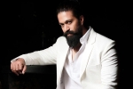 Yash Toxic, Kiara Advani, bollywood beauty to romance yash, Kgf chapter 3