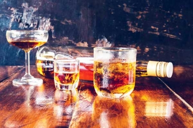 Youngster Dies after Drinking 5 Bottles of Neat Liquor