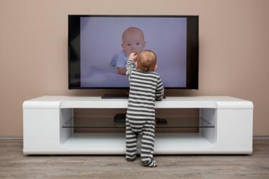 Is it good for toddler to watch TV?},{Is it good for toddler to watch TV?