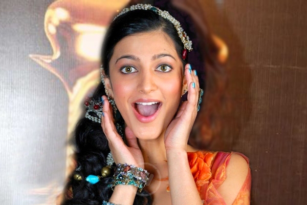 Shruti Haasan becomes a Monkey for Comedy Scene!},{Shruti Haasan becomes a Monkey for Comedy Scene!