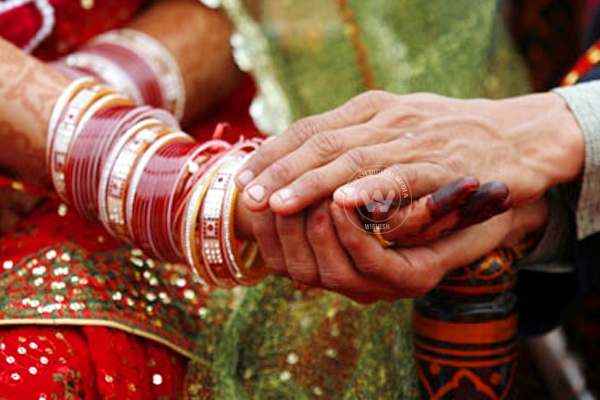 Bride leads marriage procession to groom’s house in India },{Bride leads marriage procession to groom’s house in India 