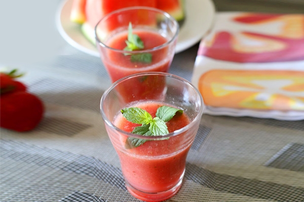 Watermelon strawberry mojito for a hot day