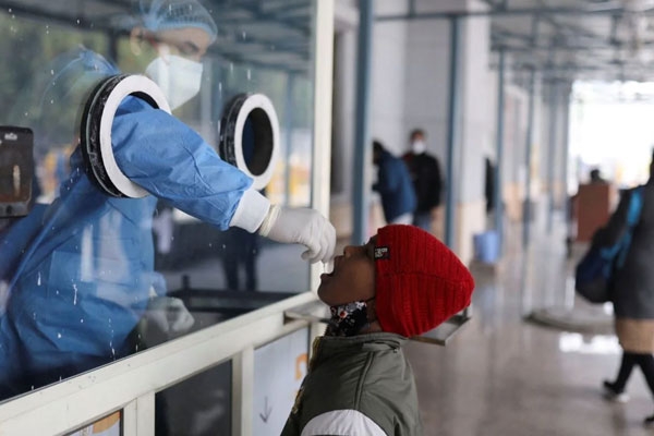 1,72,433 new Covid-19 cases reported in India