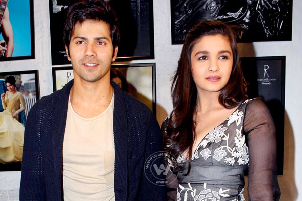 Alia Bhatt dating Varun Dhawan?},{Alia Bhatt dating Varun Dhawan?
