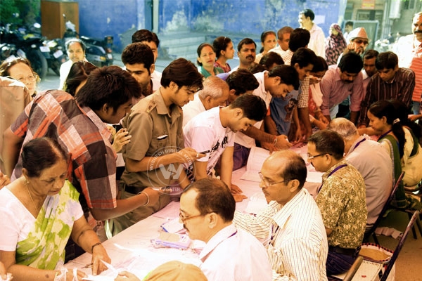 Delhi contestants decoded, poll begins in the capital},{Delhi contestants decoded, poll begins in the capital