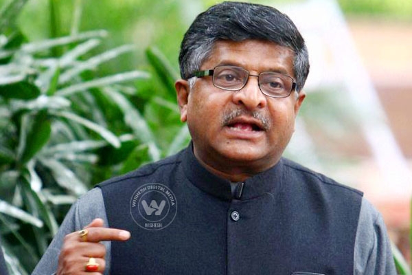Ravi Shankar Prasad makes a surprise check at PO, shocked to find cobwebs, dirty corners},{