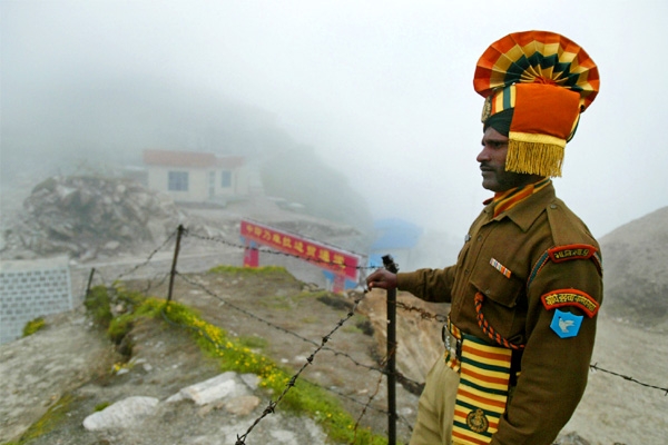 India - China to solve border dispute, a positive step},{India - China to solve border dispute, a positive step