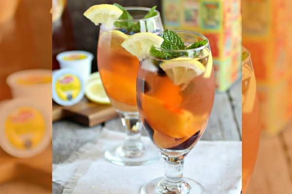 Fruity Iced Tea Lemonade - a drink with a twist