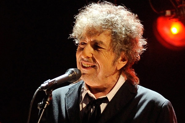 Bob Dylan's lyrics is up for grabs},{Bob Dylan's lyrics is up for grabs