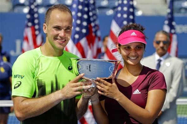 Sania Mirza clinches US Open mixed doubles},{Sania Mirza clinches US Open mixed doubles