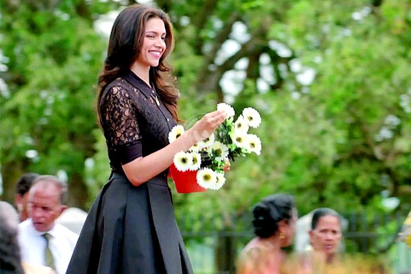 Deepika Padukone's Finding Fanny hits jackpot},{Deepika Padukone's Finding Fanny hits jackpot