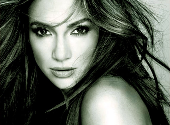 Gunshots ruins Jennifer Lopez's beach day