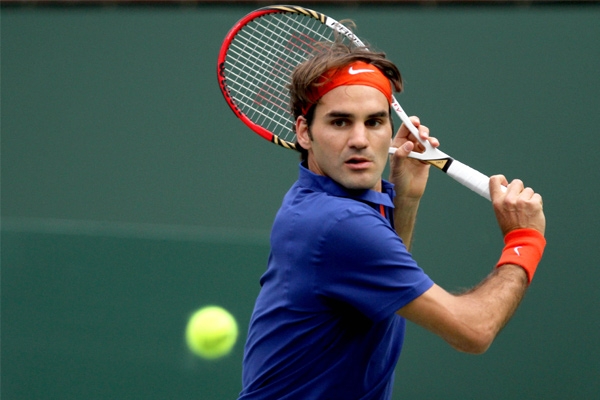 Roger Federer is the highest earning tennis star},{Roger Federer is the highest earning tennis star