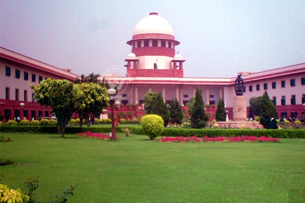 Supreme Court directs police to act against hate speeches},{Supreme Court directs police to act against hate speeches