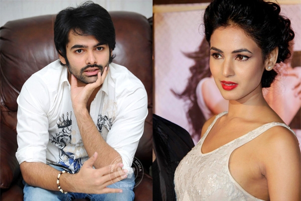Sonal Chauhan to romance Ram in 'Pandaga Chesuko'},{Sonal Chauhan to romance Ram in 'Pandaga Chesuko'