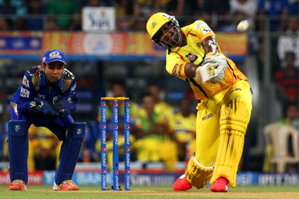 Chennai Super Kings Crashes down Mumbai Indians},{Chennai Super Kings Crashes down Mumbai Indians
