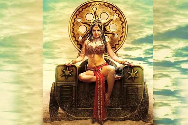 Sunny Leone's sizzling look in Leela},{Sunny Leone's sizzling look in Leela