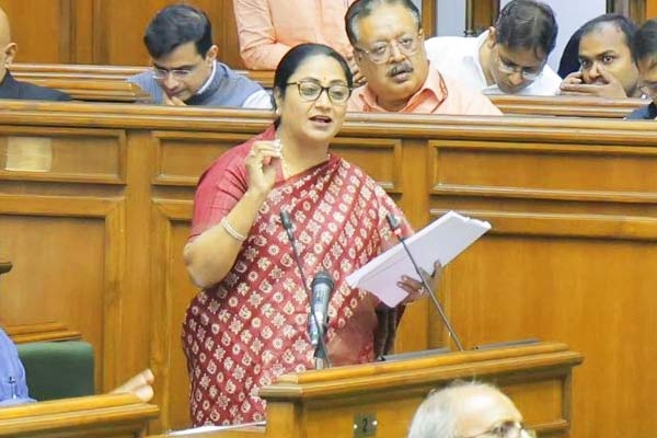 Rekha Gupta Presents BJP's 1st Delhi Budget in 28 Years