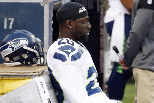 Controversy emerged, Seahawks’ Lane sat during national anthem