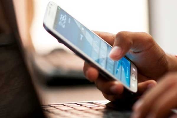 India to Have Over 700m Smartphone Users by 2022: Counterpoint