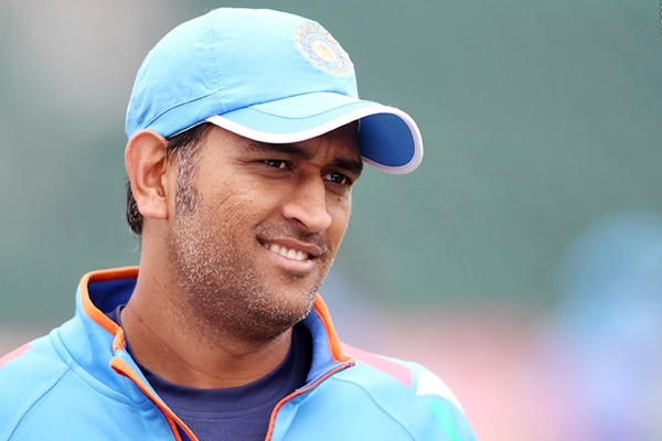 Dhoni becomes first visiting captain to clean-sweep Australia},{Dhoni becomes first visiting captain to clean-sweep Australia