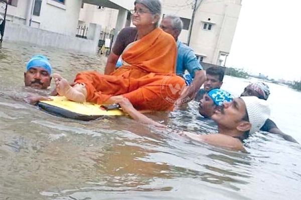 Dine out for victims of calamity in Chennai},{Dine out for victims of calamity in Chennai